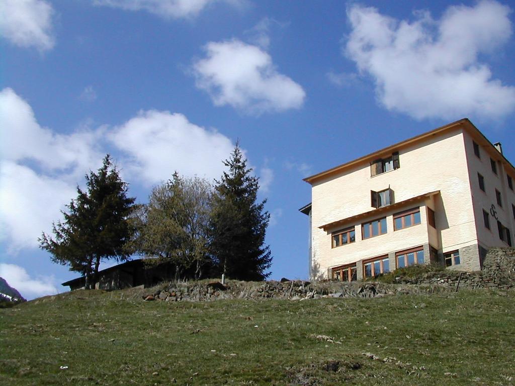 Hostel Xalet-Refugi U.E.C. La Molina  Zewnętrze zdjęcie
