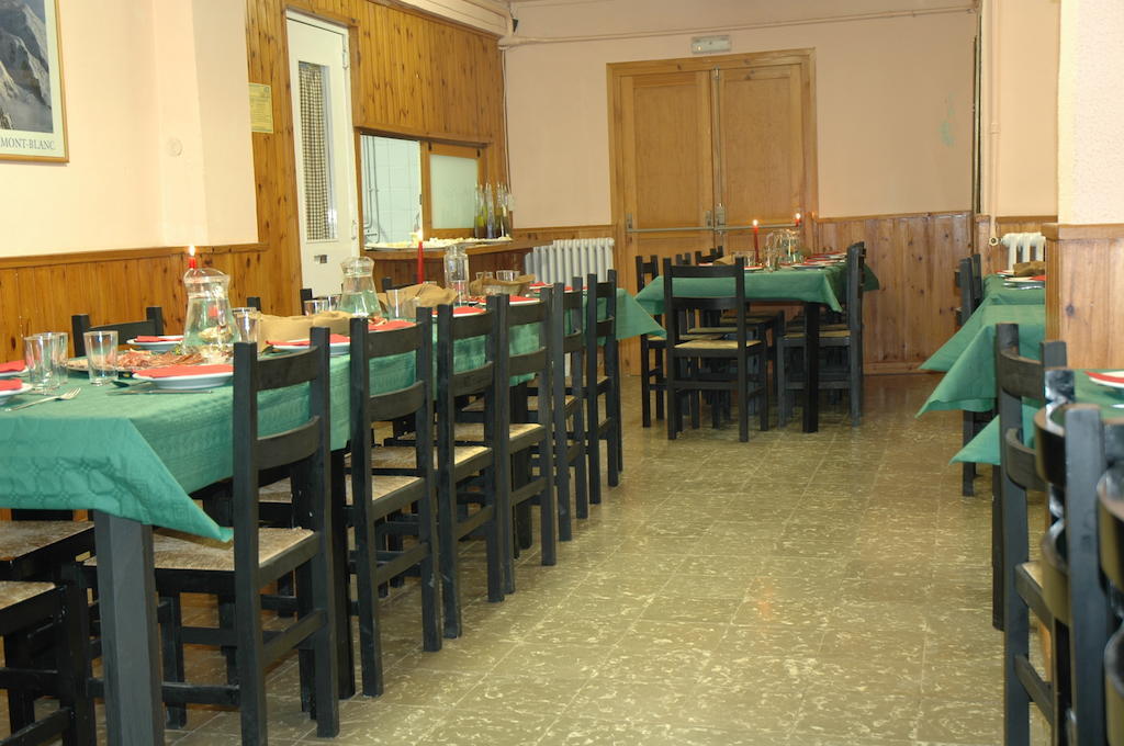 Hostel Xalet-Refugi U.E.C. La Molina  Zewnętrze zdjęcie